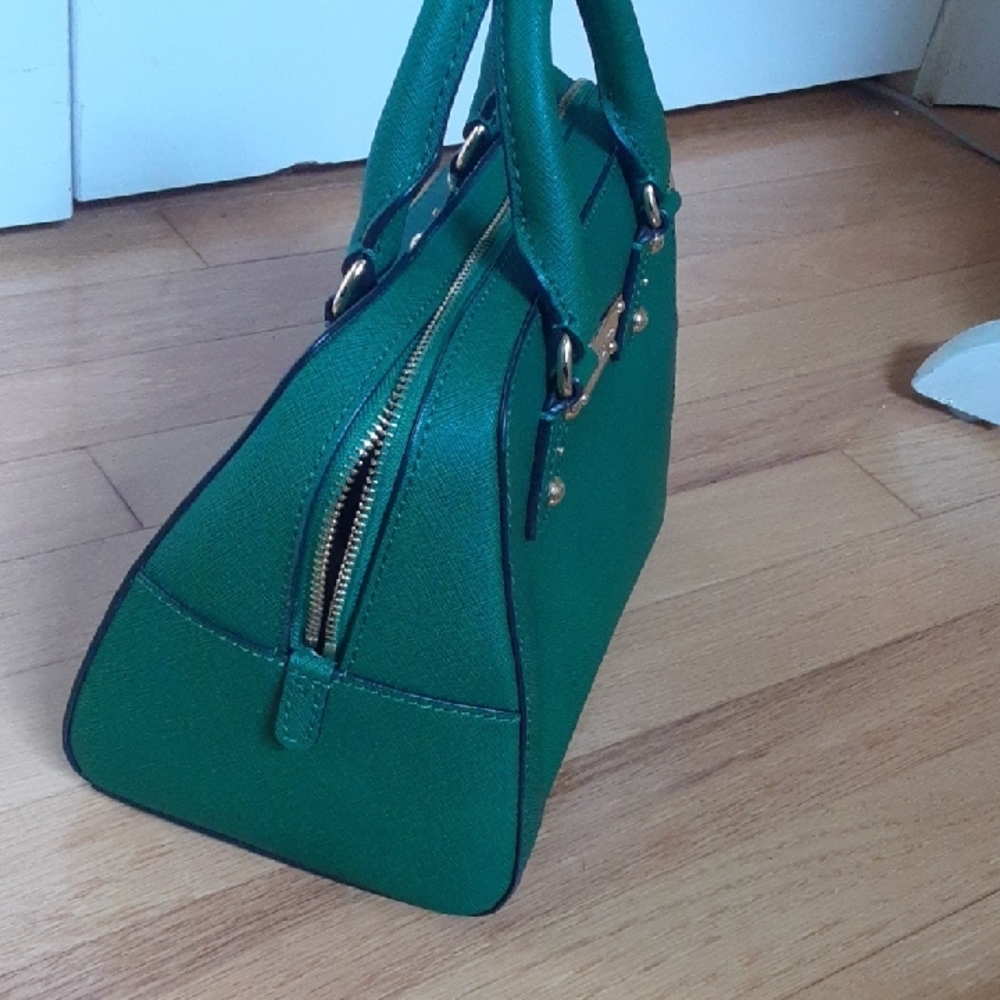 Michael Kors Green Saffiano Dome Satchel with Gold Hardware - Picture 4 of 12